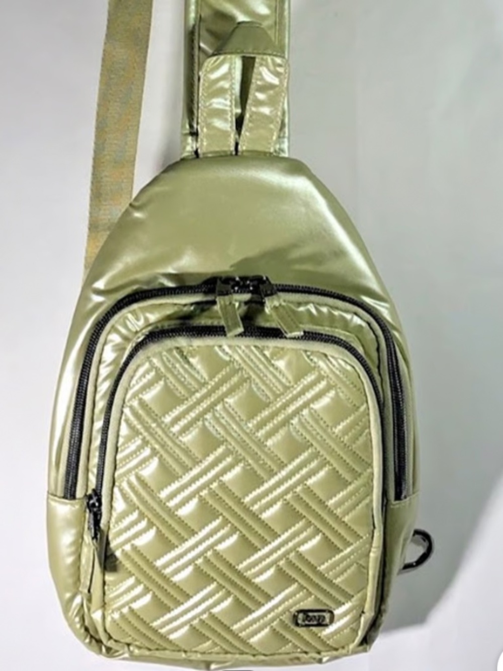 Lug scurry sling bag - Picture 2 of 5